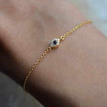 Load image into Gallery viewer, Dainty Diamond Evil Eye Bracelet