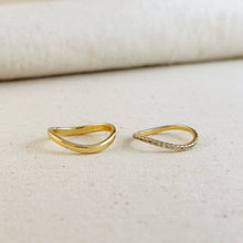 Load image into Gallery viewer, 18k Gold Filled Stackable Wave Ring
