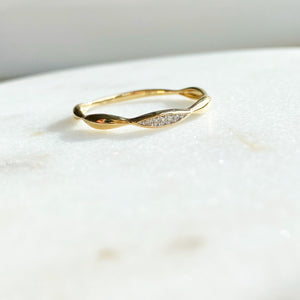 Solid Gold Dainty Diamond Ring